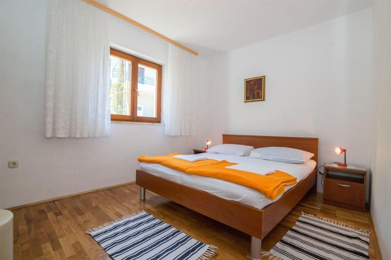 Apartment Ante Makarska Buitenkant foto