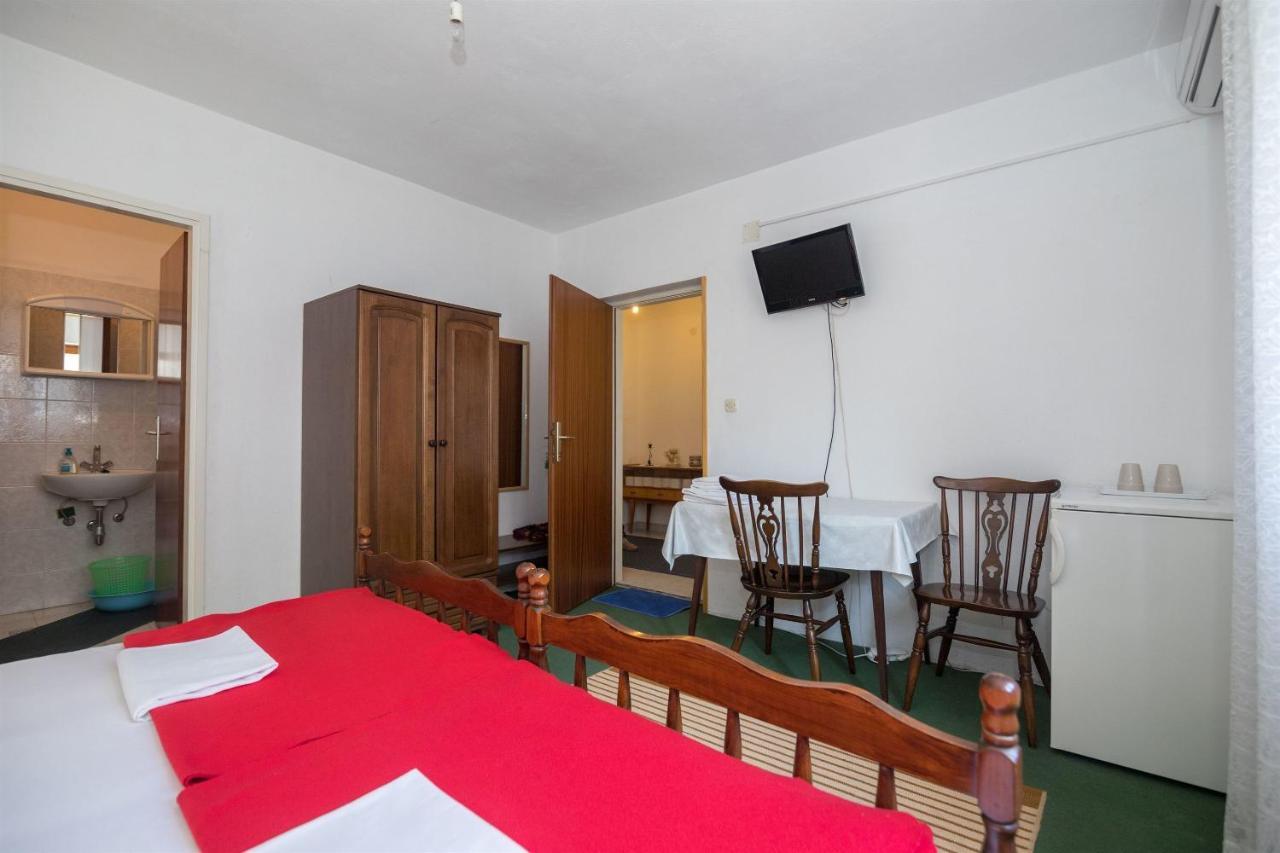 Apartment Ante Makarska Buitenkant foto