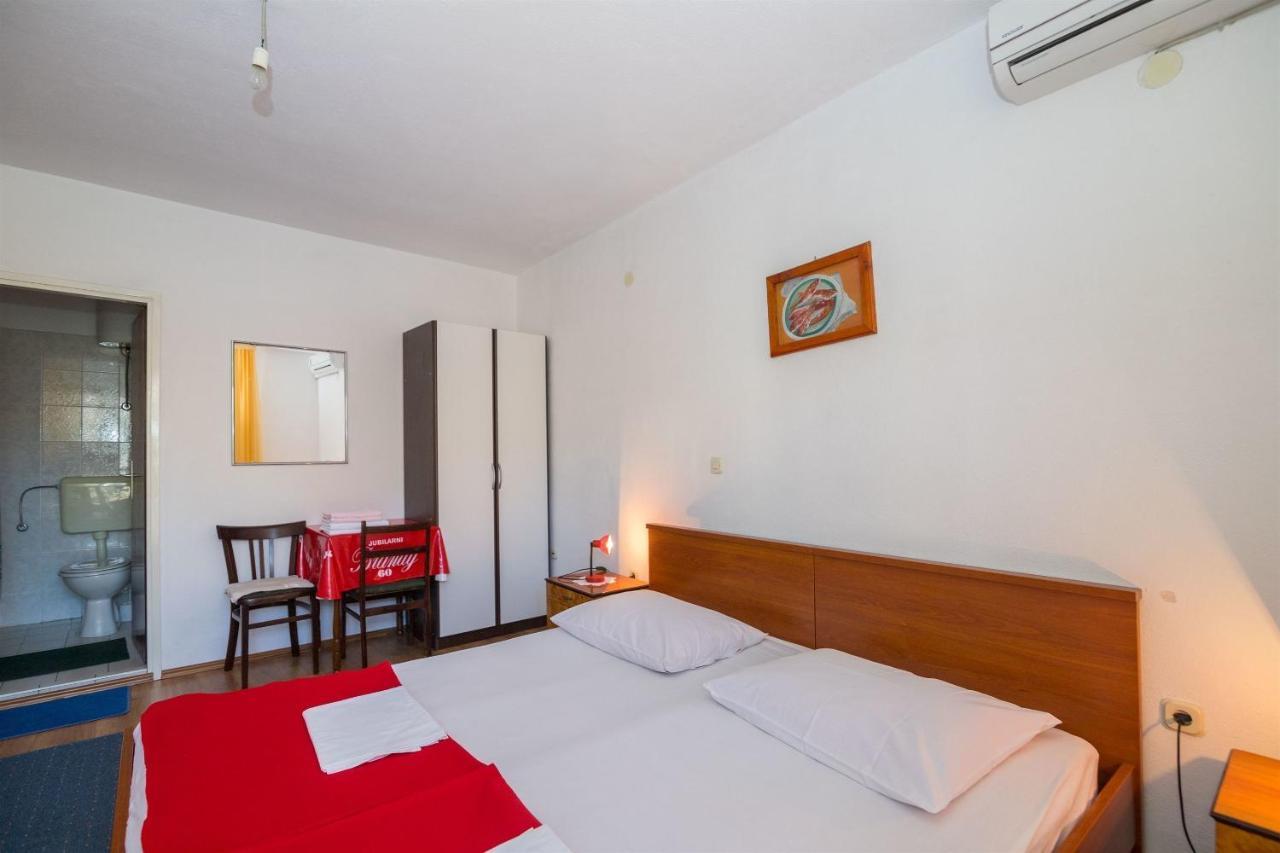 Apartment Ante Makarska Buitenkant foto