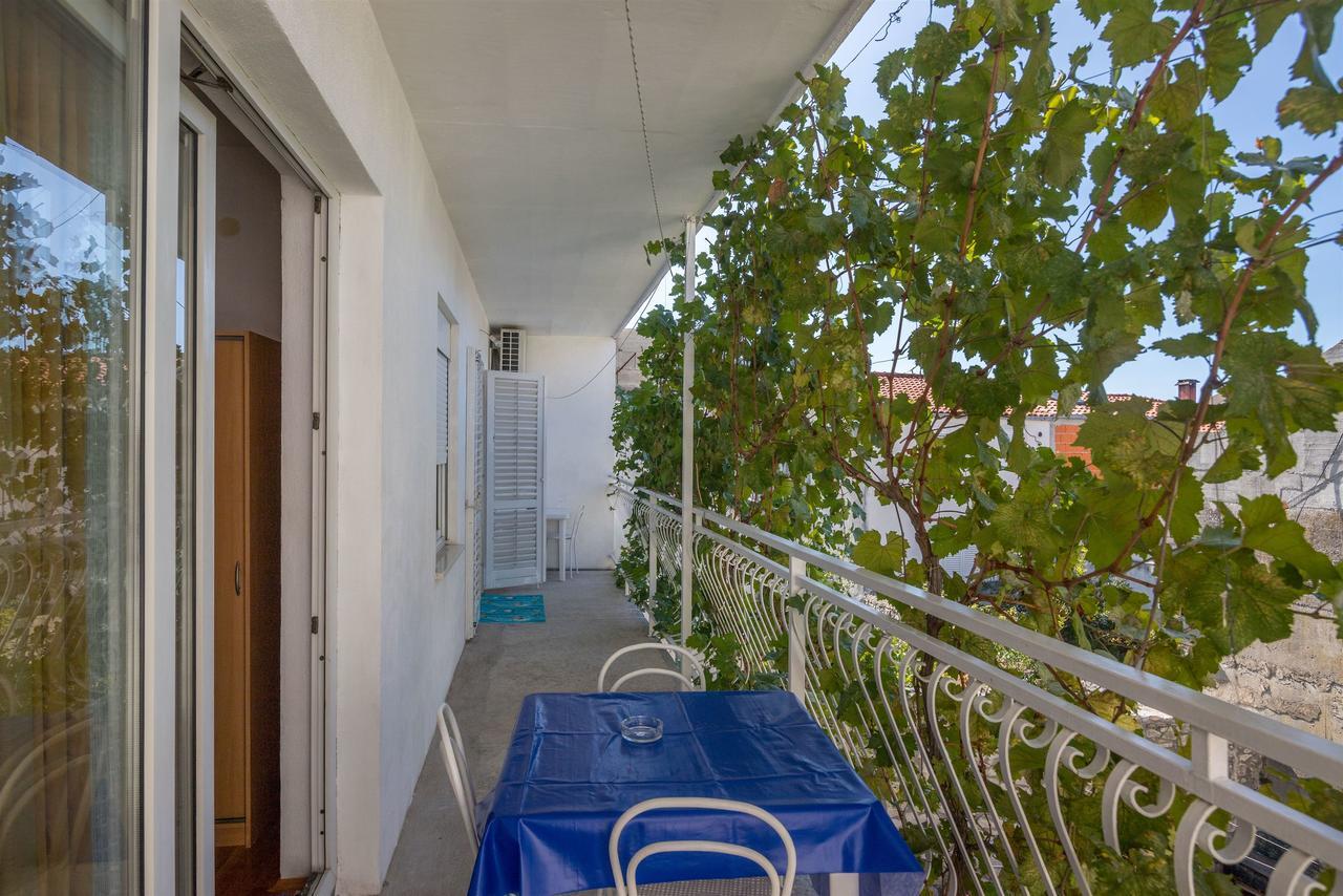 Apartment Ante Makarska Buitenkant foto